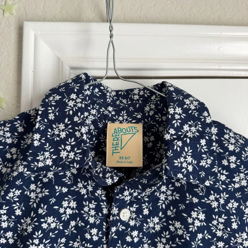 Boy's THEREABOUTS navy floral button down -XS